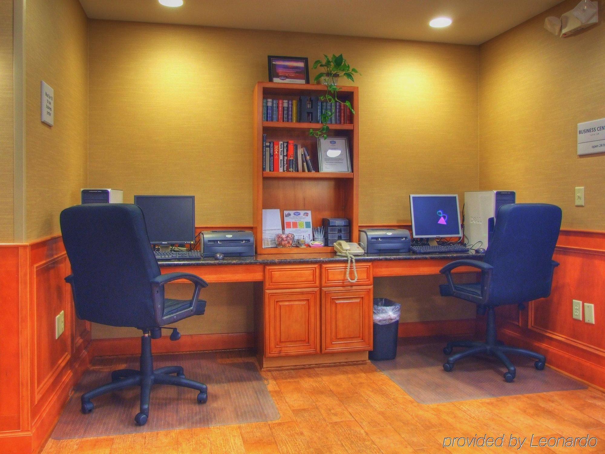 Hampton Inn Commerce/Novi Facilities photo