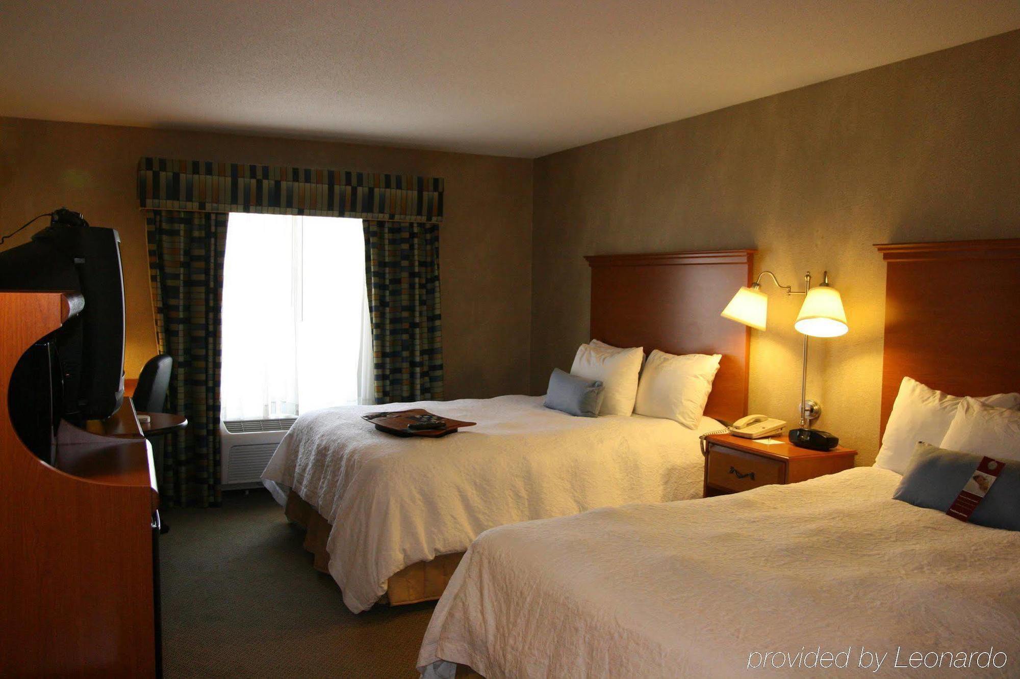 Hampton Inn Commerce/Novi Room photo